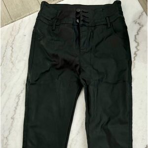 Pleather stretch pants - High Waisted